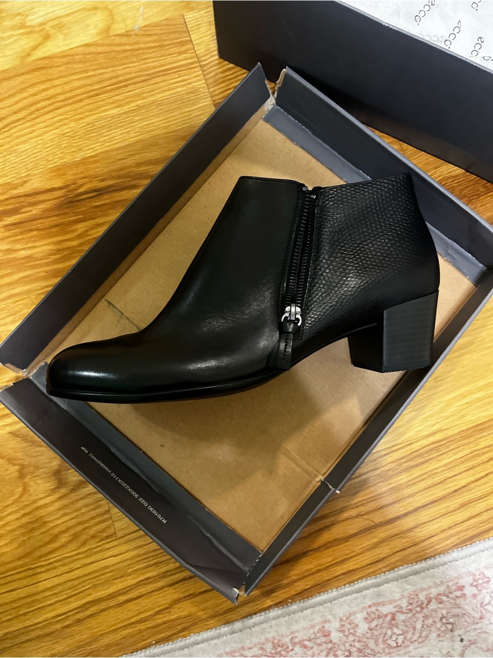 Ecco Black Leather Side-Zip Ankle Booties - Picture 2 of 8